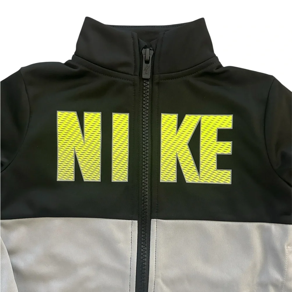Nike Boys 2 Piece Track Jacket & Jogger Pants Set Boys Size 18 Months NWT